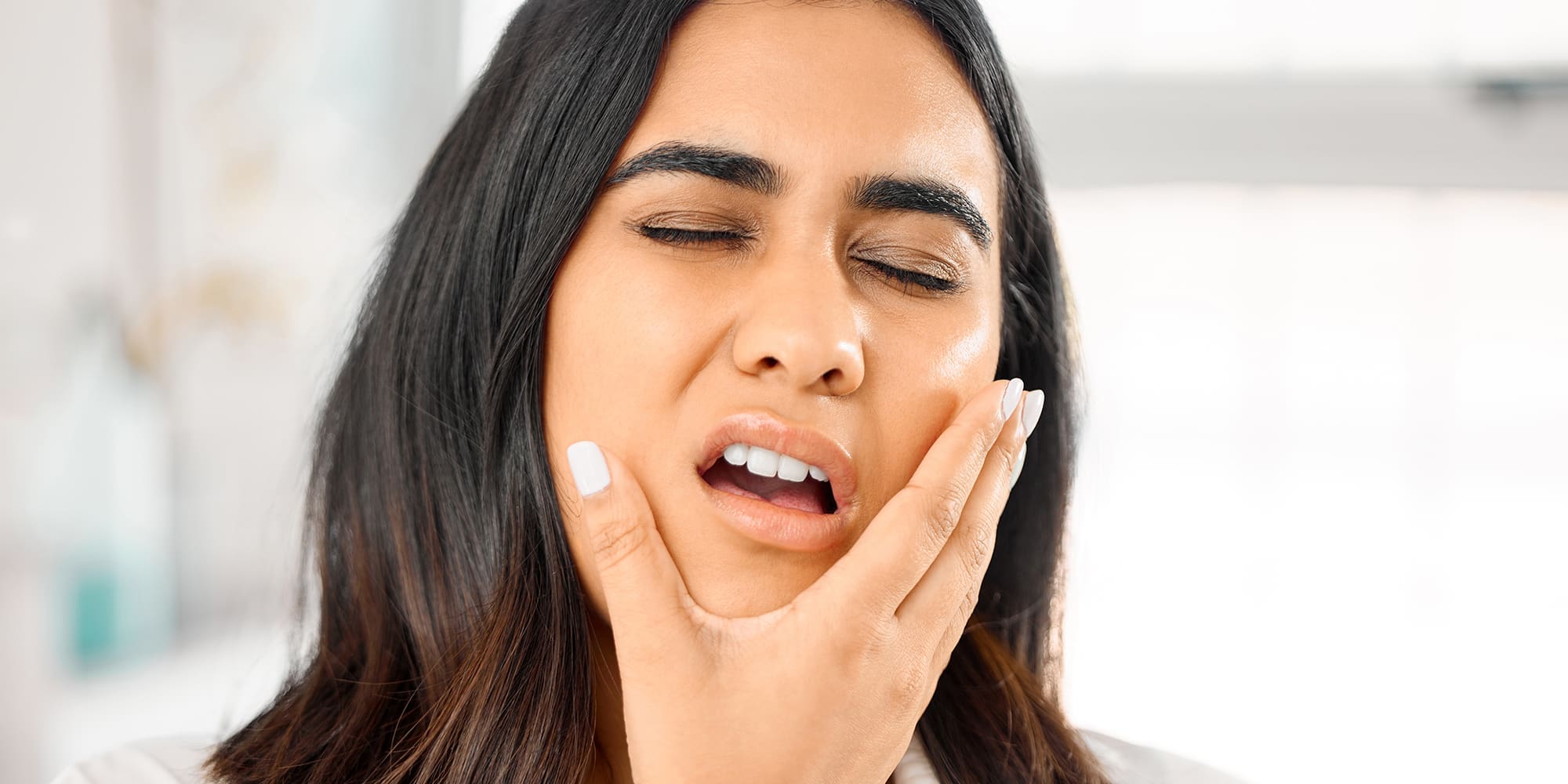 How to Manage Nausea After Wisdom Teeth Removal