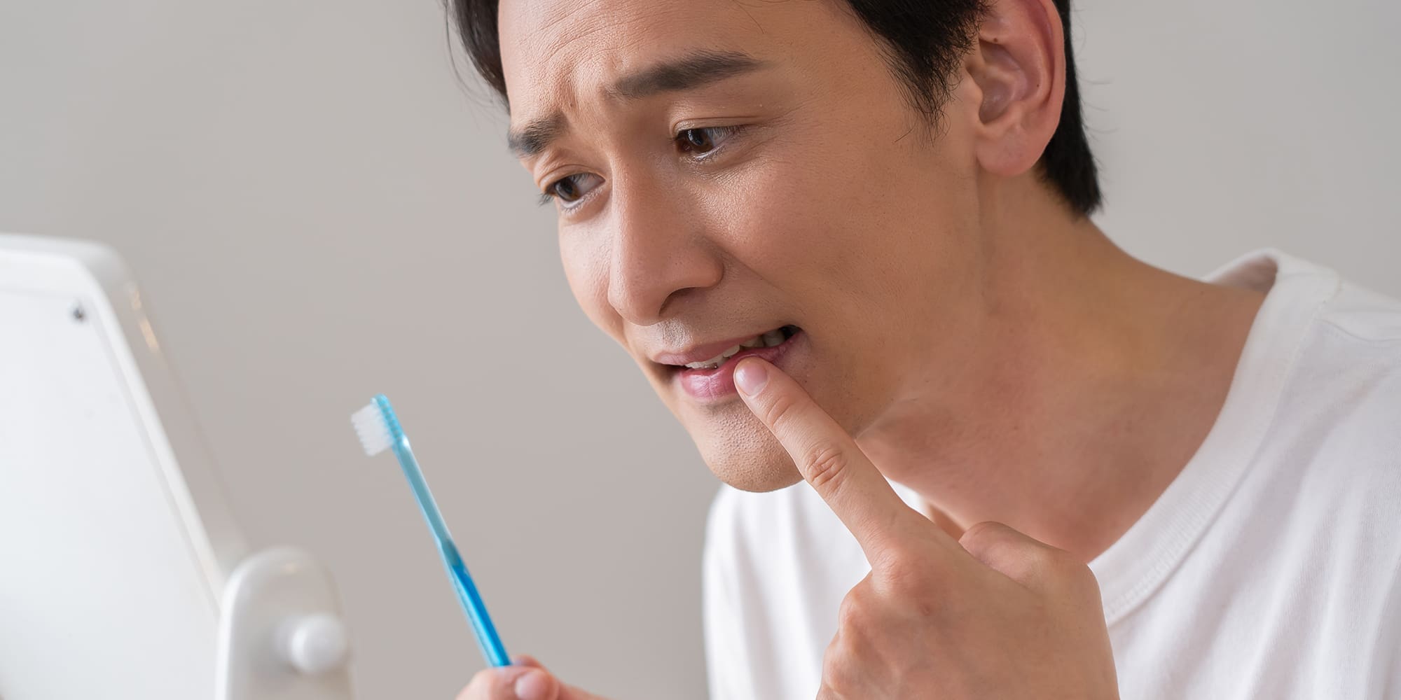 Dental Implant Infection: Signs, Treatment, and Prevention
